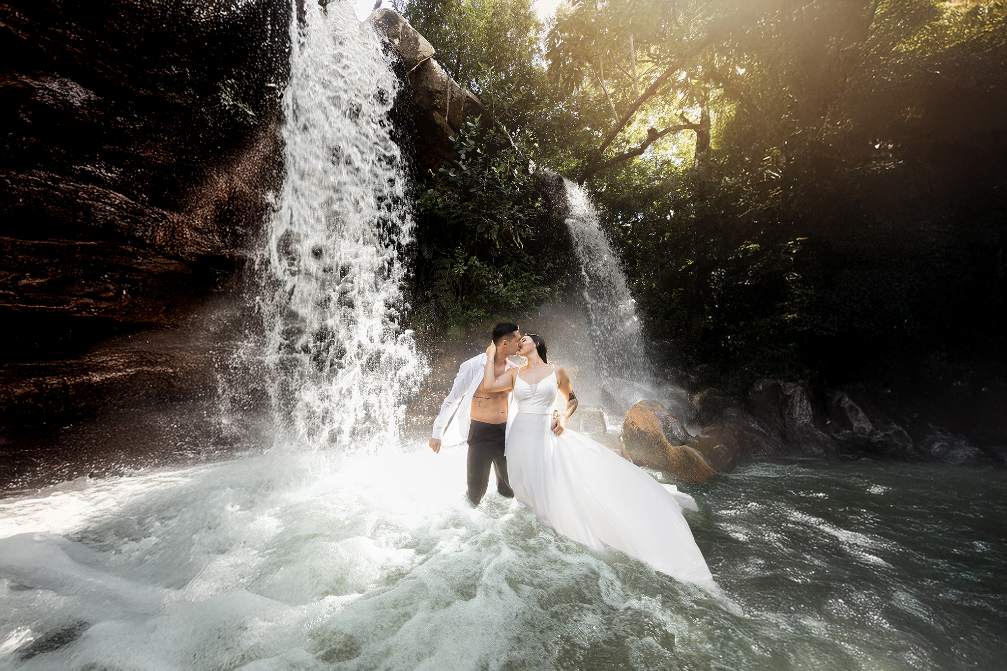 Trash the dress de Maju e Gabriel em São Thomé das Letras